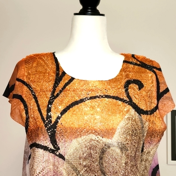 Today's Designer Tunic Top - Picture 4 of 10